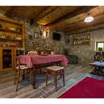 Peaceful Getaway In With Garden * Polje