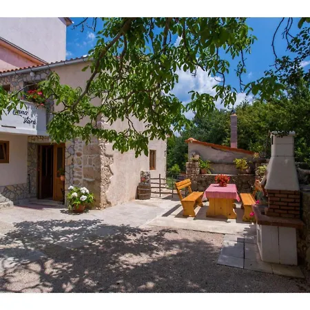 Peaceful Getaway In With Garden Ferienhaus *