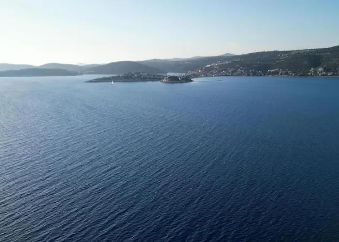 Peaceful Getaway In With Garden Holiday home