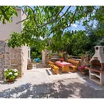 Peaceful Getaway In With Garden Polje (Krk)
