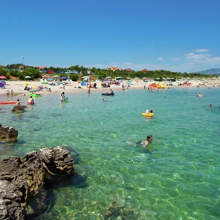 Feriehus Peaceful Getaway In With Garden Polje (Krk)