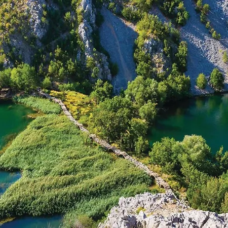 Peaceful Getaway In With Garden Polje (Krk)