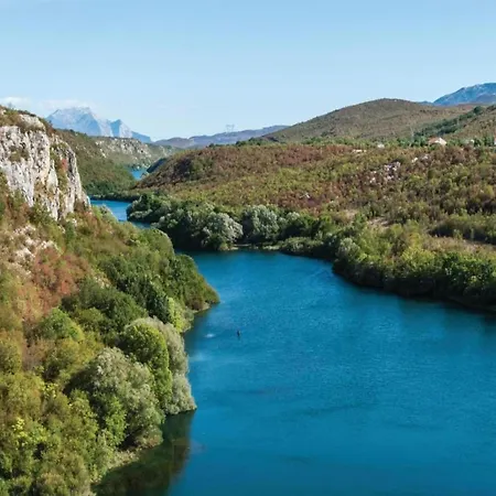 Peaceful Getaway In With Garden Feriehus Polje (Krk)