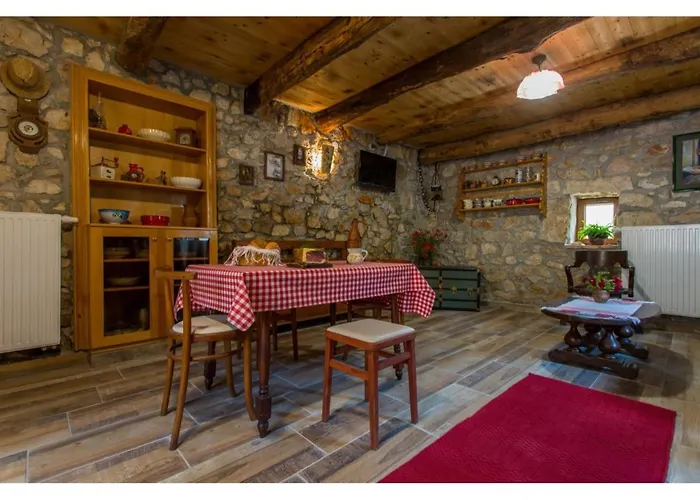 Peaceful Getaway In With Garden * Polje (Krk)